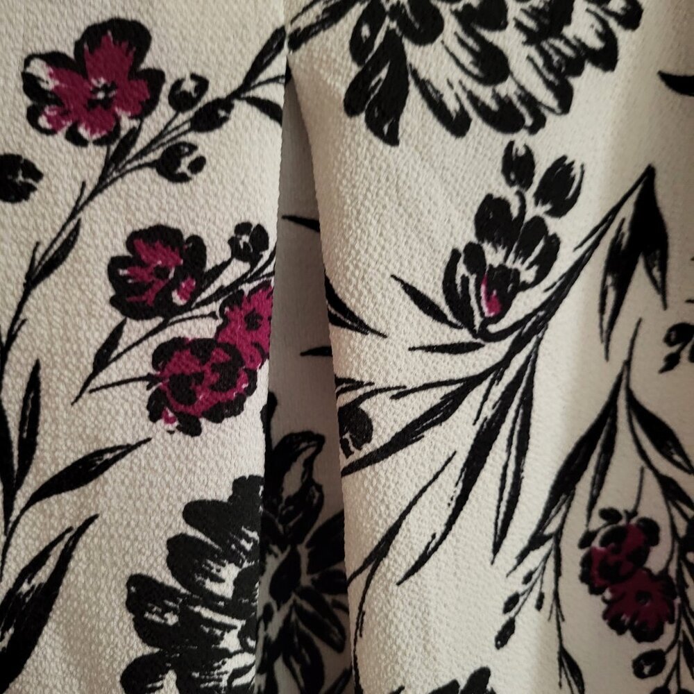 Lily Morgan Short sleeve shirt size small - Picture 5 of 7